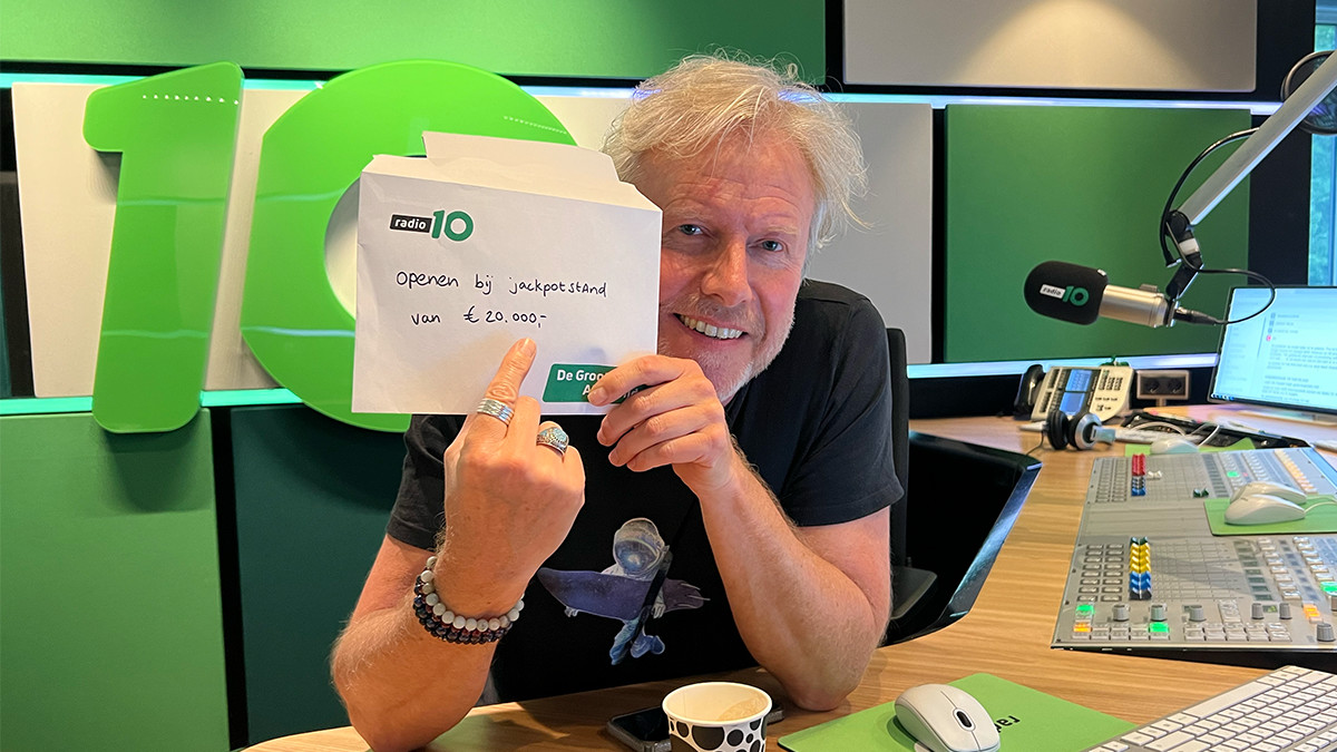 Met deze hint kom jij een stapje dichterbij de Lach van 10jackpot! 👀 Radio10 Met deze hint kom jij een stapje dichterbij de Lach van 10jackpot! 👀 Radio10