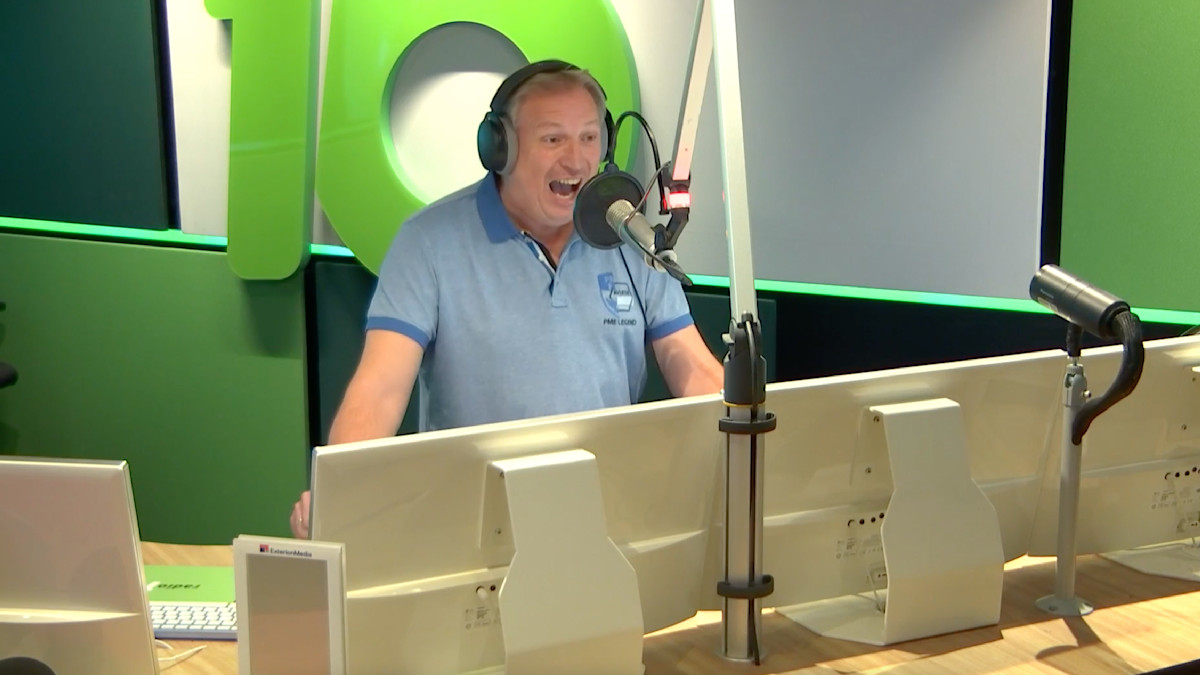 Carola wint € 15.800 met de eerste Lach van 10! 🥳 Radio10 Carola wint € 15.800 met de eerste Lach van 10! 🥳 Radio10